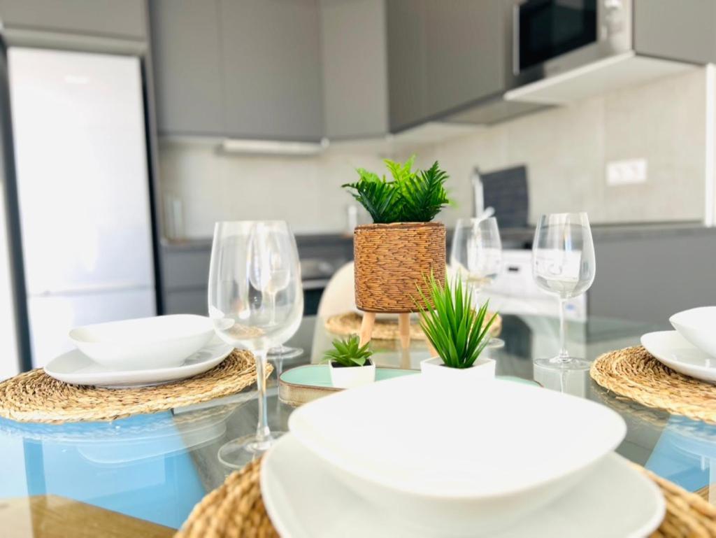 Linares - Playa De Los Cristianos 2 Bed Екстериор снимка